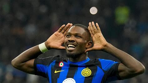 Thuram’s goal leads Inter to a 1-0 win over Roma and former striker Lukaku in Serie A